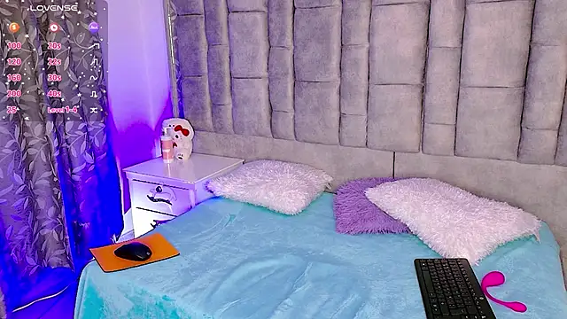 Ayla Han online show from June 12, 1:14 am