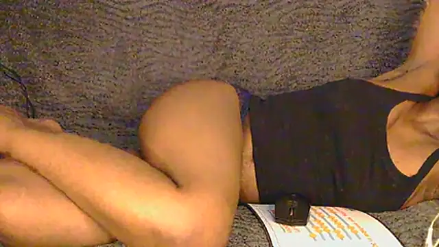 Snapshot of AfricanGodesss chatting on February 10, 6:40 pm AfricanGodesss online show from February 10, 6:40 pm