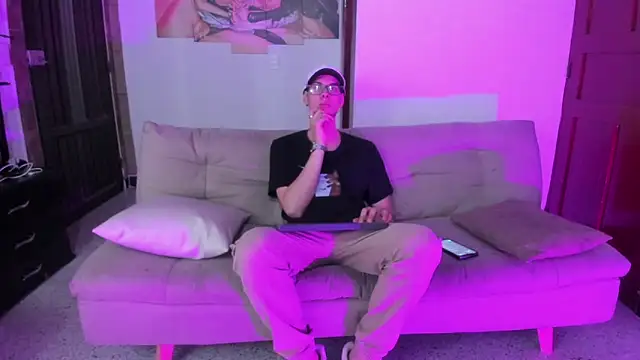 Vlad  night online show from February 27, 3:29 am