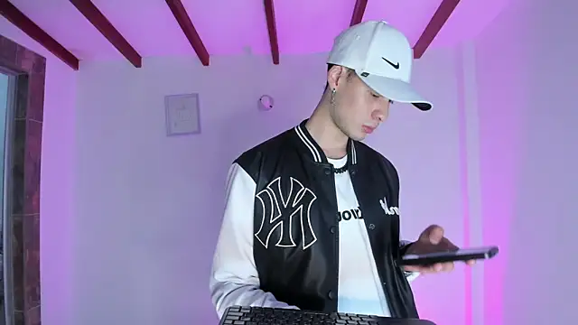 Vlad  night online show from March 4, 3:25 am