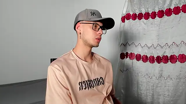 Vlad  night online show from April 3, 3:46 am