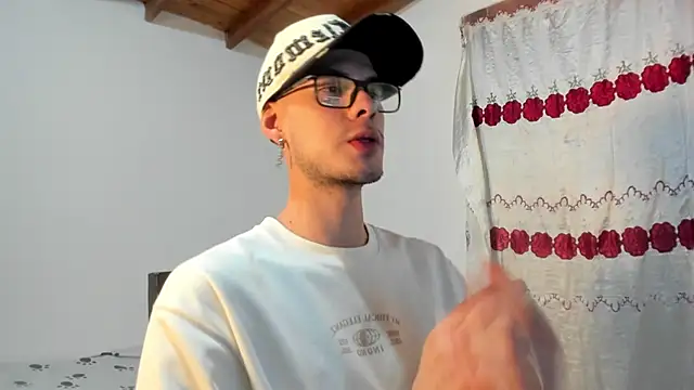 Vlad  night online show from April 4, 3:35 am