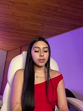 Snapshot of scarlett_pinkk1 chatting on February 11, 5:07 am scarlett pinkk1 online show from February 11, 5:07 am