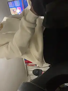 Brandon61414 online show from April 8, 6:04 am