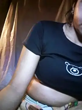 mariposaros4 online show from March 4, 5:37 am