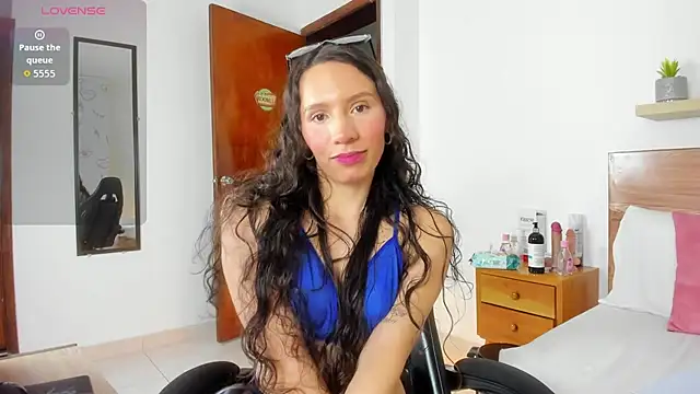 valeryn  rosse online show from March 29, 2:35 am