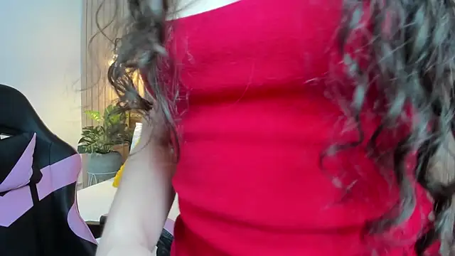 Snapshot of valeryn__rosse chatting on July 15, 7:43 pm valeryn rosse online show from July 15, 7:43 pm