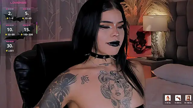 Snapshot of SweetDevil_7 chatting on July 1, 11:49 pm SweetDevil 7 online show from July 1, 11:49 pm