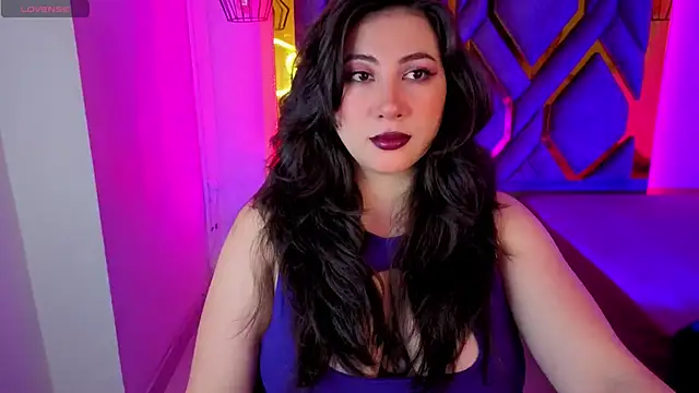 Luvienne online show from April 12, 6:55 pm