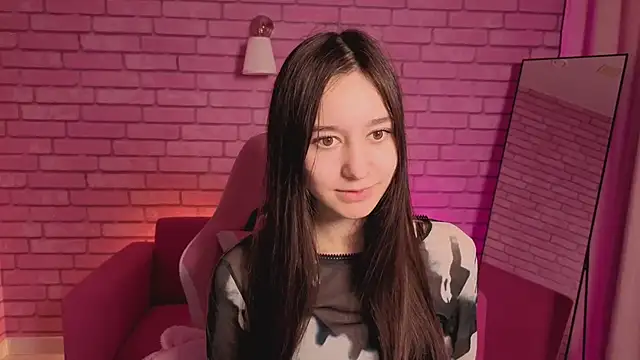 Nicole Brownie online show from May 19, 1:10 am