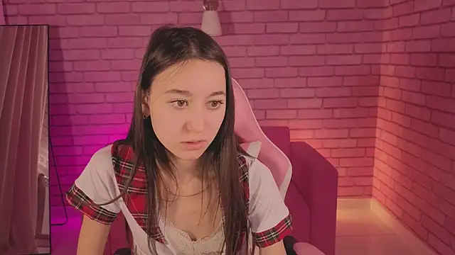 Nicole Brownie online show from February 13, 8:25 am