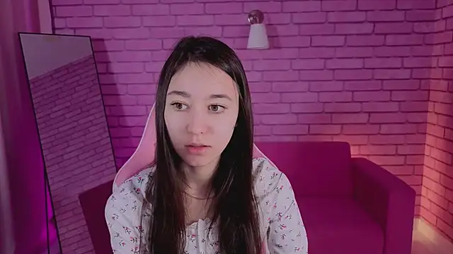 Nicole Brownie online show from February 19, 1:57 am