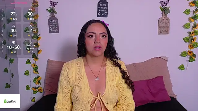 emiily curly online show from May 14, 11:51 am