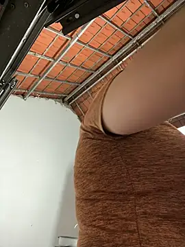 Puka2001 online show from April 21, 4:52 am