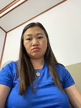 Puka2001 online show from February 4, 4:02 pm