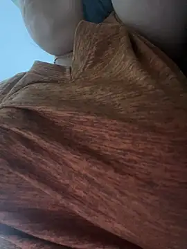 Puka2001 online show from March 24, 4:07 pm