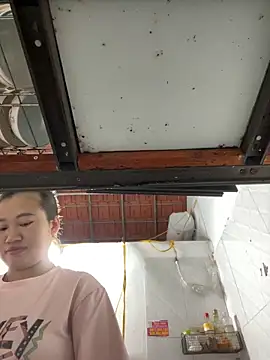 Puka2001 online show from March 18, 2:48 am