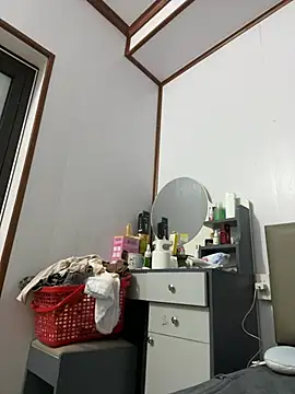 Puka2001 online show from March 23, 7:14 pm