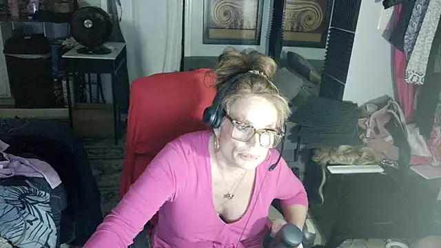 starandsky online show from May 19, 4:14 pm
