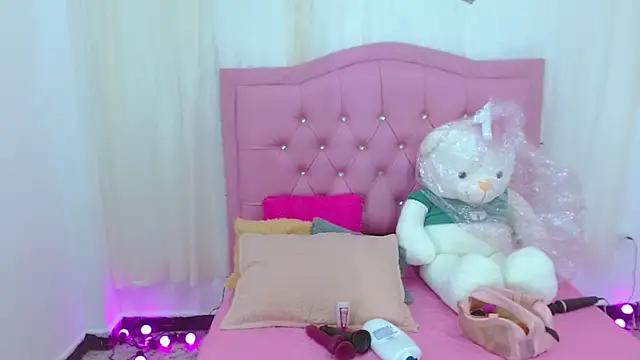 Steixy cute online show from April 15, 7:07 pm