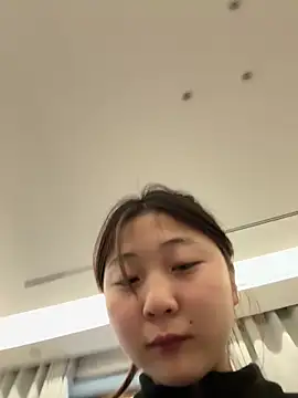 Snapshot of TEVDKA chatting on March 1, 5:40 am TEVDKA online show from March 1, 5:40 am