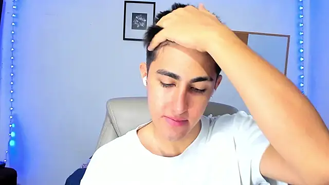 babyted272 online show from April 16, 9:37 pm