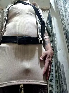 Snapshot of veronicatvcroosleather chatting on February 18, 3:37 am veronicatvcroosleather online show from February 18, 3:37 am