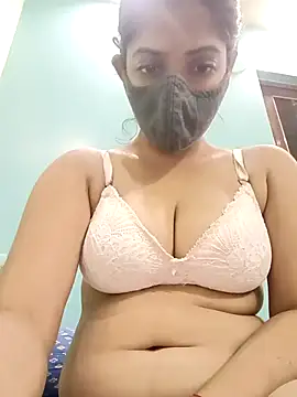 Snapshot of sonalidey5565 chatting on February 7, 9:17 am sonalidey5565 online show from February 7, 9:17 am