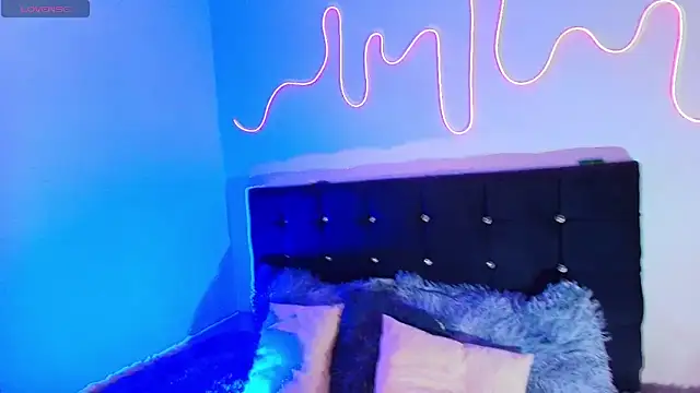 Martina Sky  online show from March 28, 7:04 pm