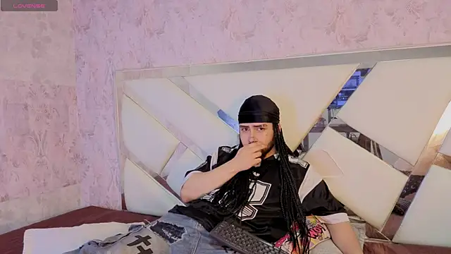 Benny and Mark online show from February 13, 4:01 am