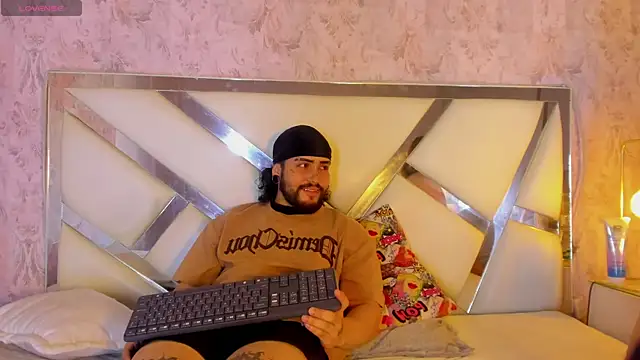 Benny and Mark online show from February 6, 3:57 am