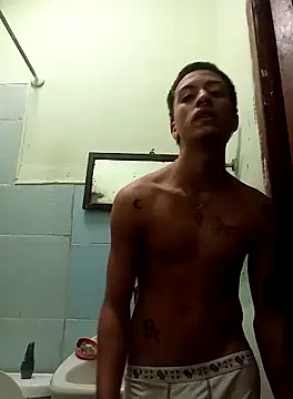 Snapshot of Briancuba chatting on February 12, 7:41 am Briancuba online show from February 12, 7:41 am