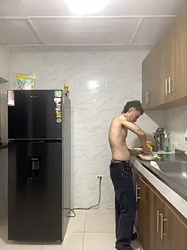 Snapshot of vanilla_Kush chatting on February 16, 4:44 am vanilla Kush online show from February 16, 4:44 am