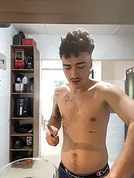 vanilla Kush online show from April 2, 8:15 pm