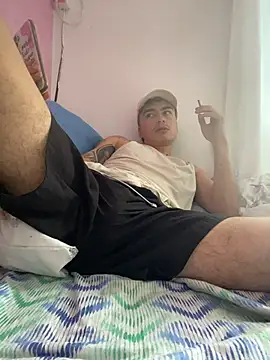 Snapshot of vanilla_Kush chatting on February 16, 9:24 pm vanilla Kush online show from February 16, 9:24 pm