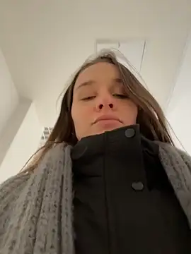 Snapshot of KishaMur chatting on March 4, 6:43 am KishaMur online show from March 4, 6:43 am