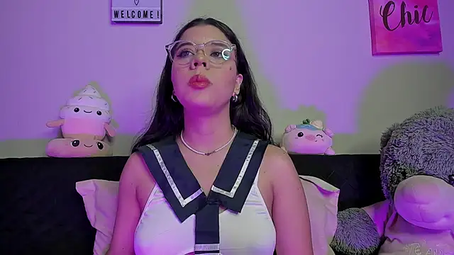 ViolettM online show from March 25, 5:12 pm