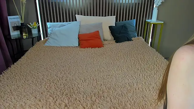 Snapshot of Betty_Andrews chatting on February 18, 9:50 am Betty Andrews online show from February 18, 9:50 am