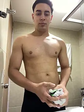 Maximuz1920 online show from February 12, 6:40 pm