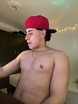 Maximuz1920 online show from April 18, 5:43 am