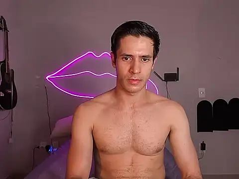 Snapshot of Cshunderlick chatting on February 25, 12:44 am Cshunderlick online show from February 25, 12:44 am