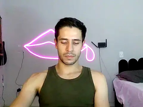 Snapshot of Cshunderlick chatting on February 2, 5:06 am Cshunderlick online show from February 2, 5:06 am