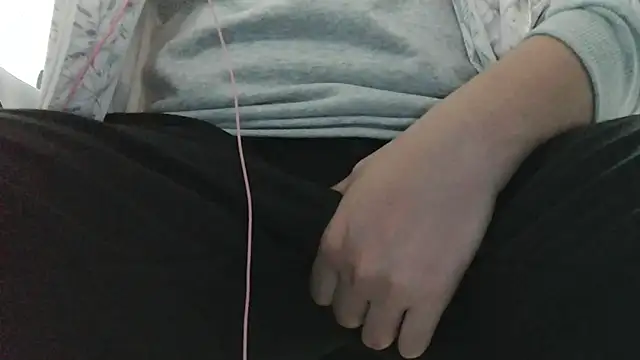 Snapshot of HarryQS chatting on March 10, 11:58 am HarryQS online show from March 10, 11:58 am