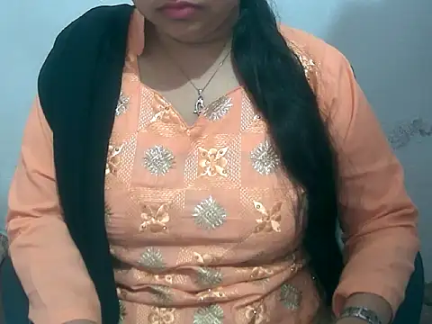 Cute Aliyaa online show from March 6, 8:31 am