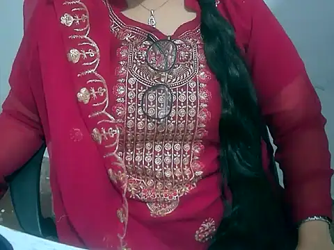 Cute Aliyaa online show from February 27, 7:30 am