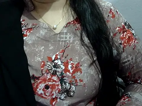 Cute Aliyaa online show from March 8, 9:56 am