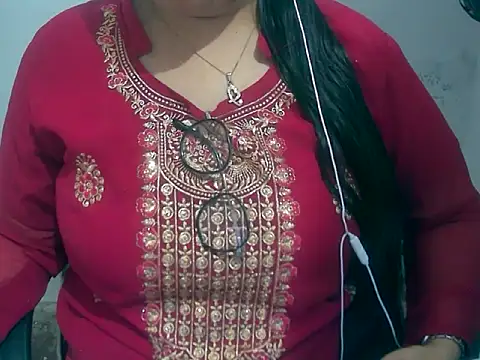 Cute Aliyaa online show from March 13, 9:25 am