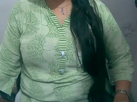 Cute Aliyaa online show from March 11, 10:42 am