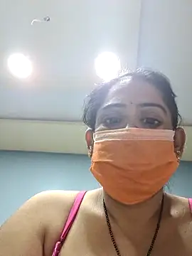 Snapshot of diyam4002 chatting on February 12, 2:06 pm diyam4002 online show from February 12, 2:06 pm