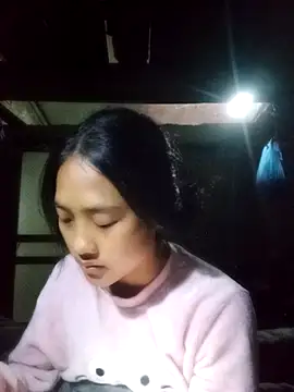 Snapshot of Hoa-tuylip chatting on February 7, 12:02 pm Hoa-tuylip online show from February 7, 12:02 pm